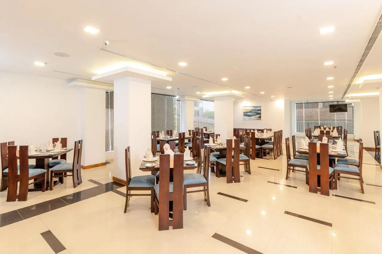 Hotel Pearl Grand By Rathna Colombo 4*,