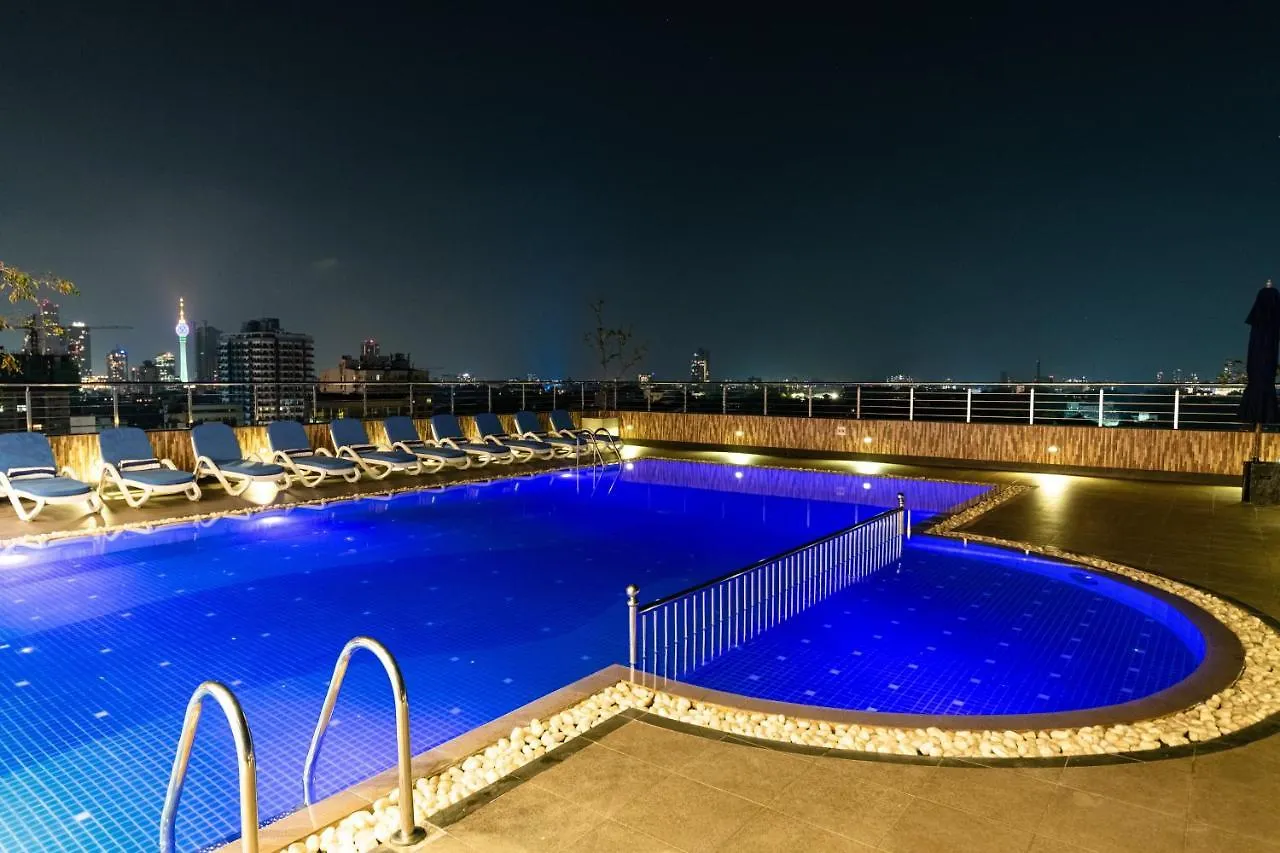 Hotel Pearl Grand By Rathna Colombo